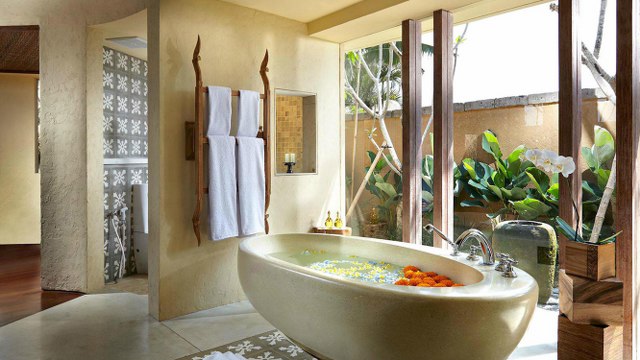 freestanding bathtub