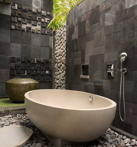freestanding bathtub